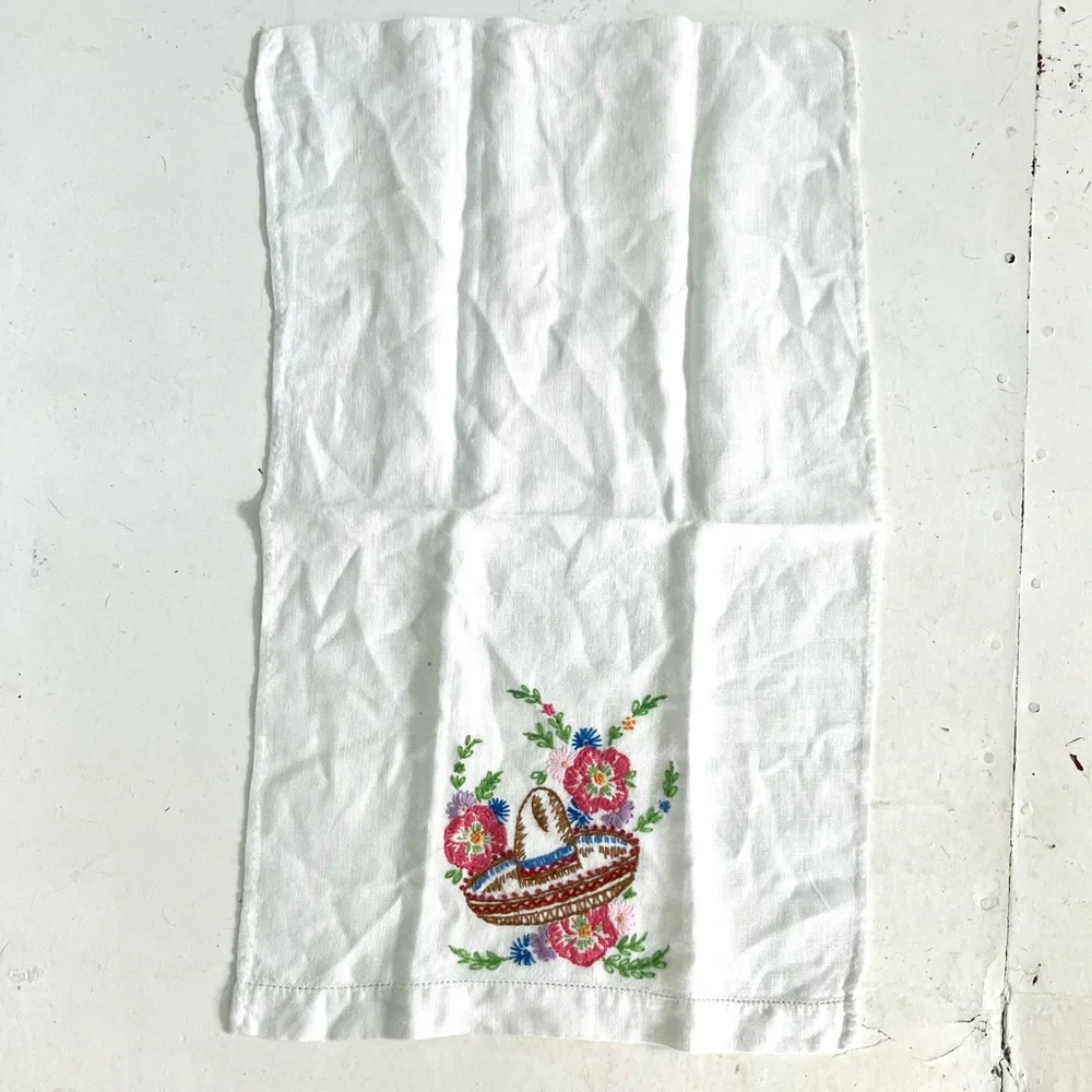 Vintage 40’s embroidered sombrero hat & flowers white linen tea towel